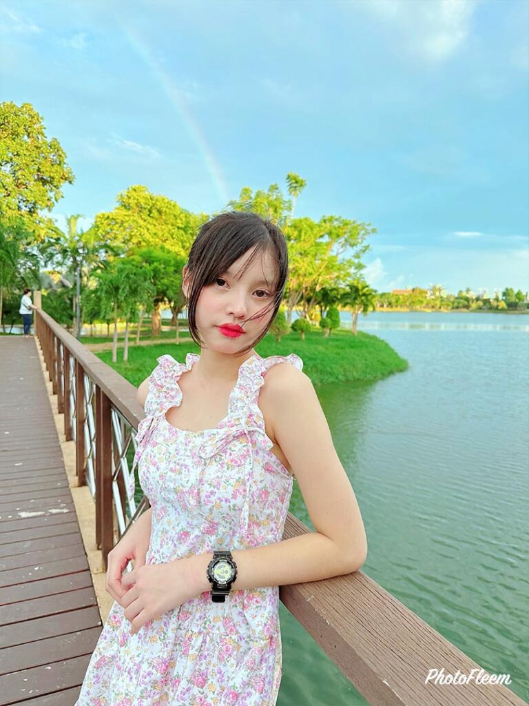 แต่งรูปไอโฟนให้สีสันสดใสด้วย Meitu